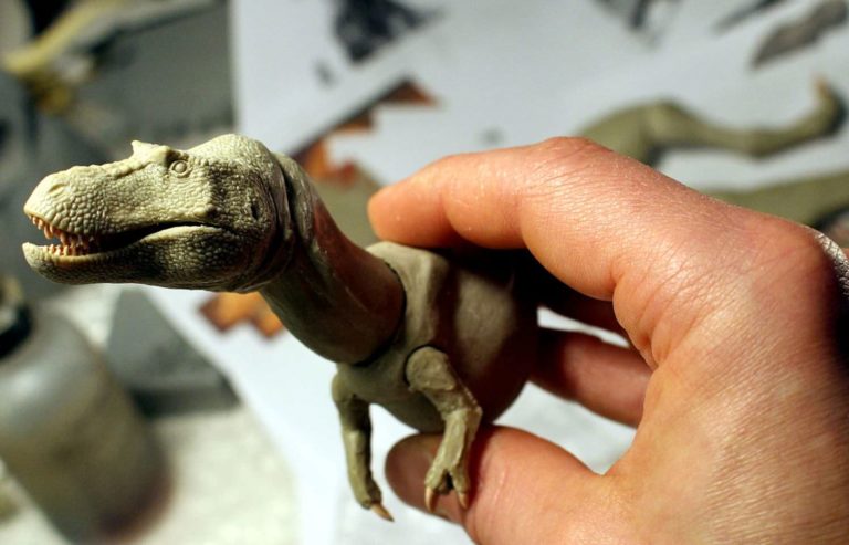 First look at in-progress juvenile Tyrannosaurus sculpt!