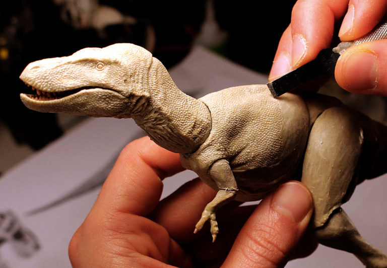 Juvenile T-Rex – Sculpting the details