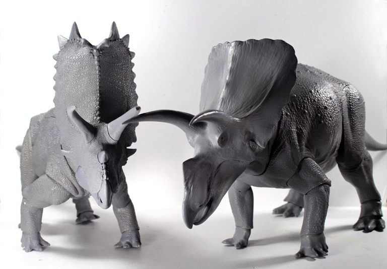 Beasts of the Mesozoic Pentaceratops vs Torsoaurus