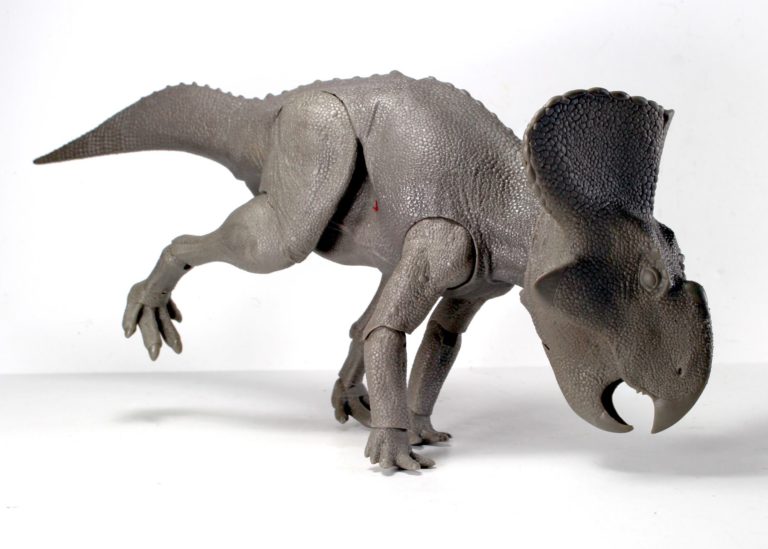 As we continue to look at the Beasts of the Mesozoic: Ceratopsian Series test shot figures, here are a few poses for the 1/6th scale Protoceratops!