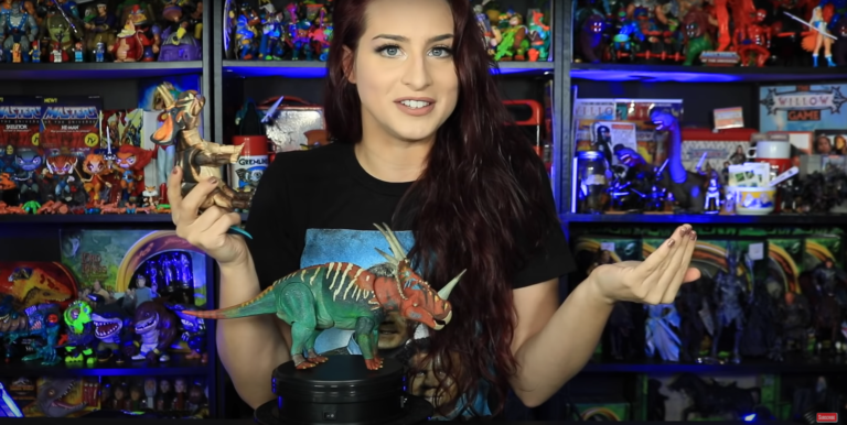Laura Legends reviews Styracosaurus and Zuniceratops