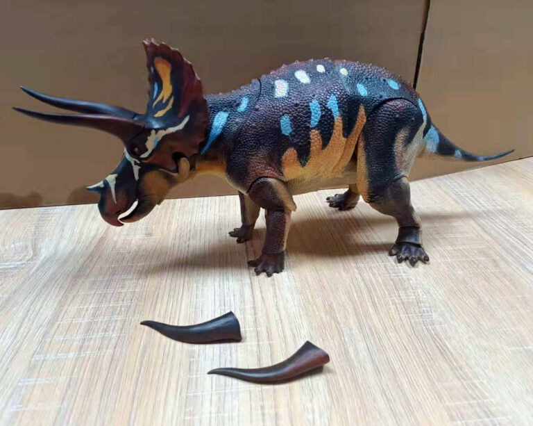 Samples of the Adult Triceratops and Torosaurus are on their way