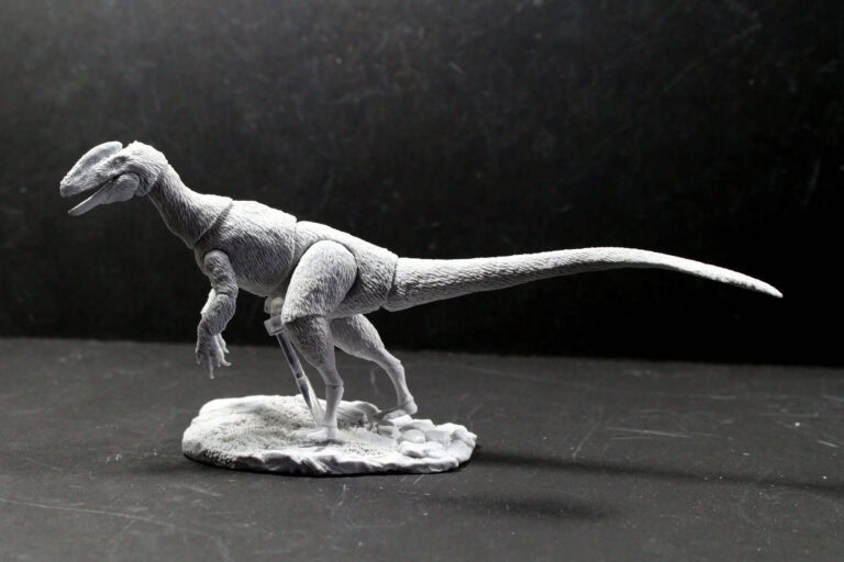 Unpainted resin prototype of the 1/18 Guanlong