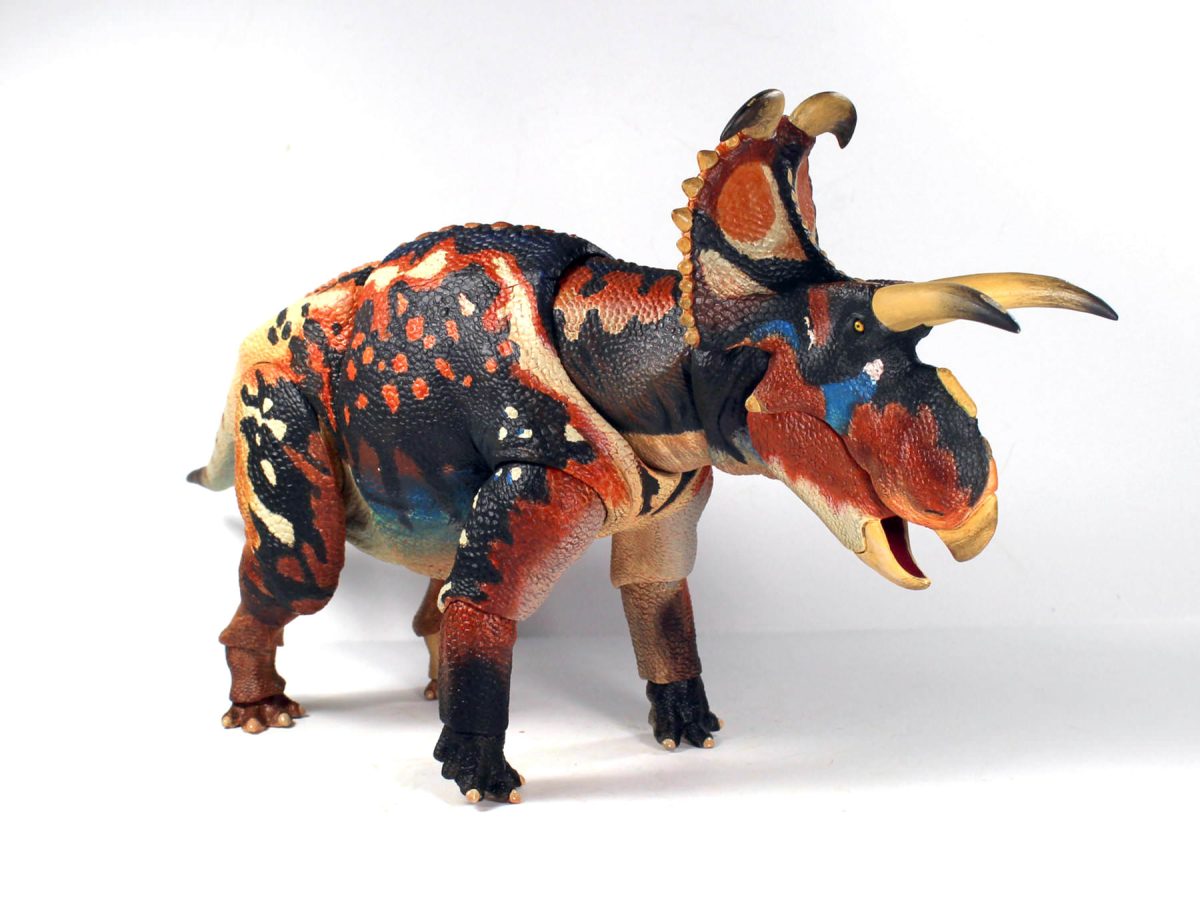 wave3paint Triceratops action figure