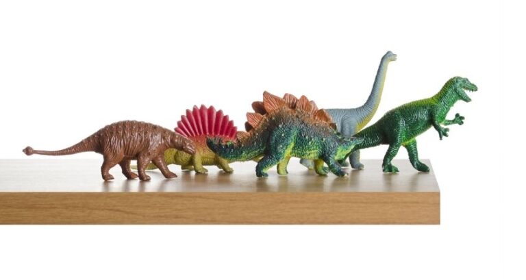 Collector Tips: How To Start a Dinosaur Collection