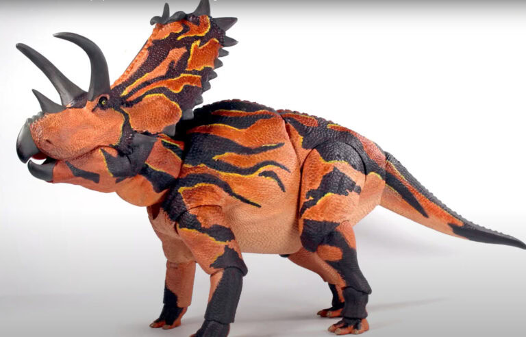 Action Video: Pentaceratops in action!