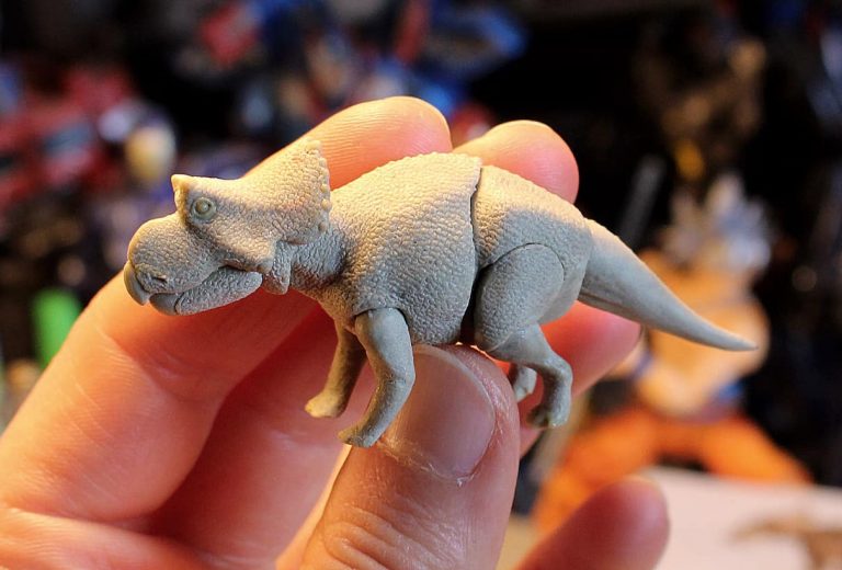 Progress on the baby Diabloceratops sculpt!
