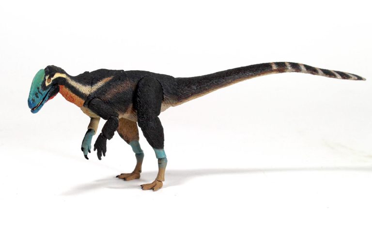 Guanlong wucaii action figure