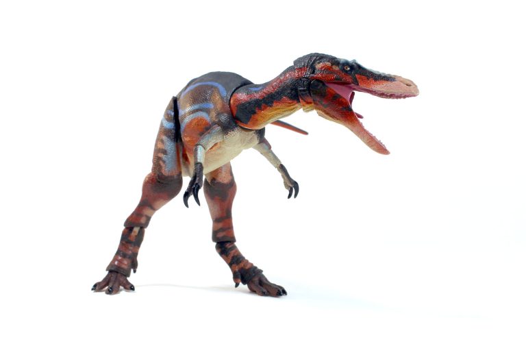Qianzhousaurus action figure