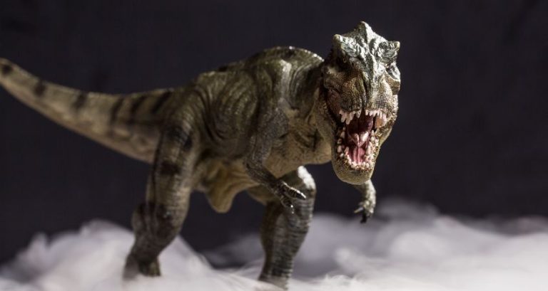 The 3 Most Popular Dinosaur Movies of All-Time