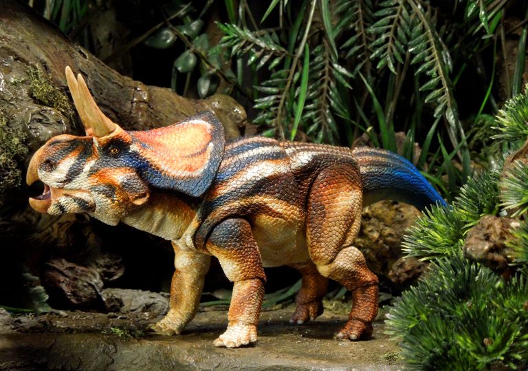 3 Tips for Animating With Dinosaur Action Figures