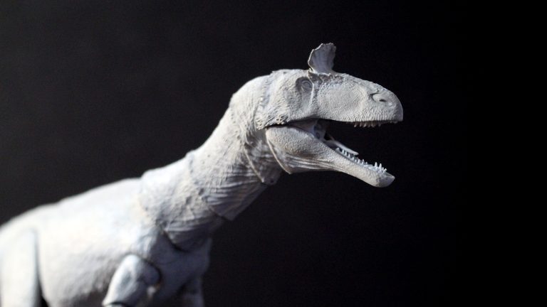 Cryolophosaurus ellioti unpainted prototype