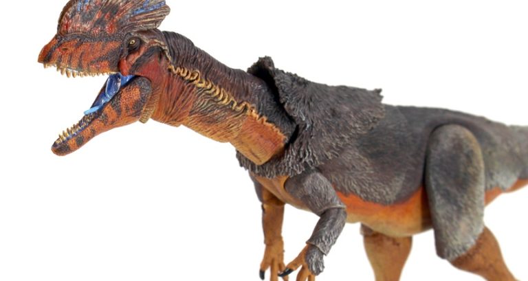 Why Consider Realistic Dinosaur Toys in Homeschool Lessons