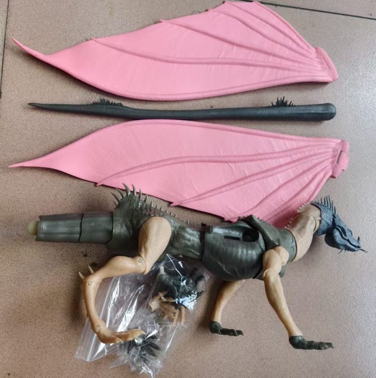 Cyberzoic Lizard Dragon test shot figure photo