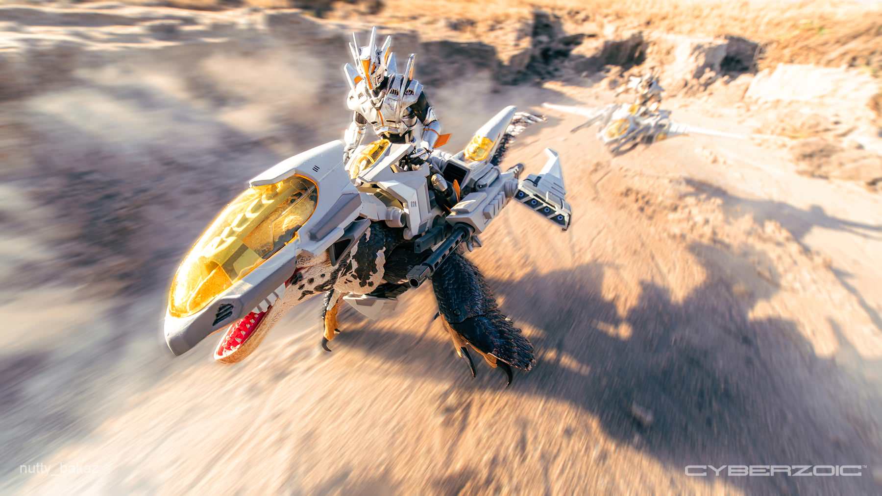 Cyberzoic Utahraptor with Jetraptor Converting Armor Cyberzoic Utahraptor equipped with Jetraptor Tech Clan armor